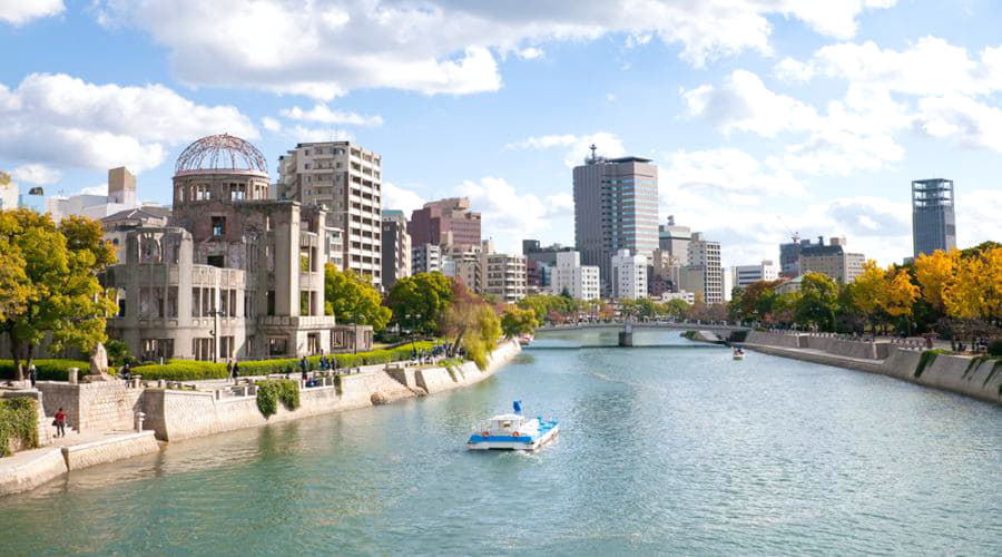 Top car rental offers in Hiroshima